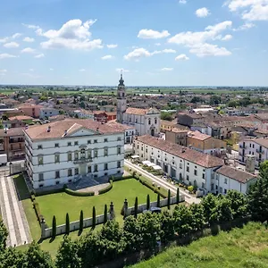  Gasthuis Residenza Vecelli Cavriani